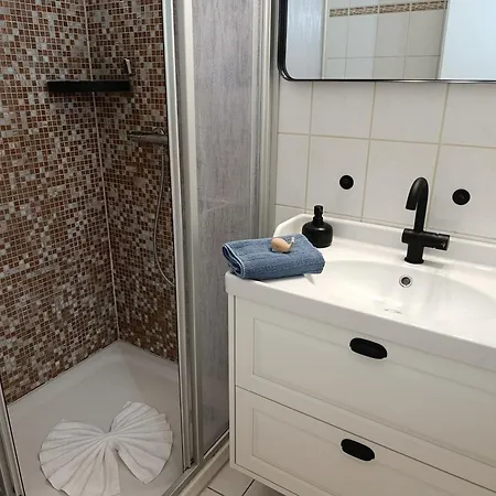 Отель Rosenhof 12 Кюлунгсборн